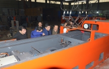 貴州使用萬向聯(lián)軸器對湘潭礦用電機車有什么好處？