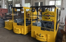 貴州定制軌距的2.5噸蓄電池湘潭電機(jī)車發(fā)往南美