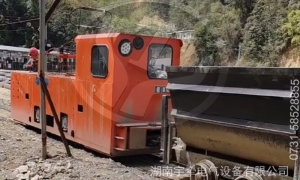 井下電機車影響牽引力的因素有哪些？