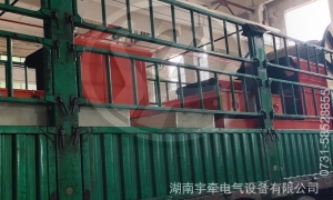 一批5噸湘潭鋰電池電機車裝車發(fā)往河南